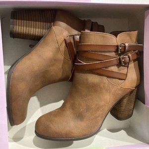 Madden Girl Tan Booties Womens Size 9